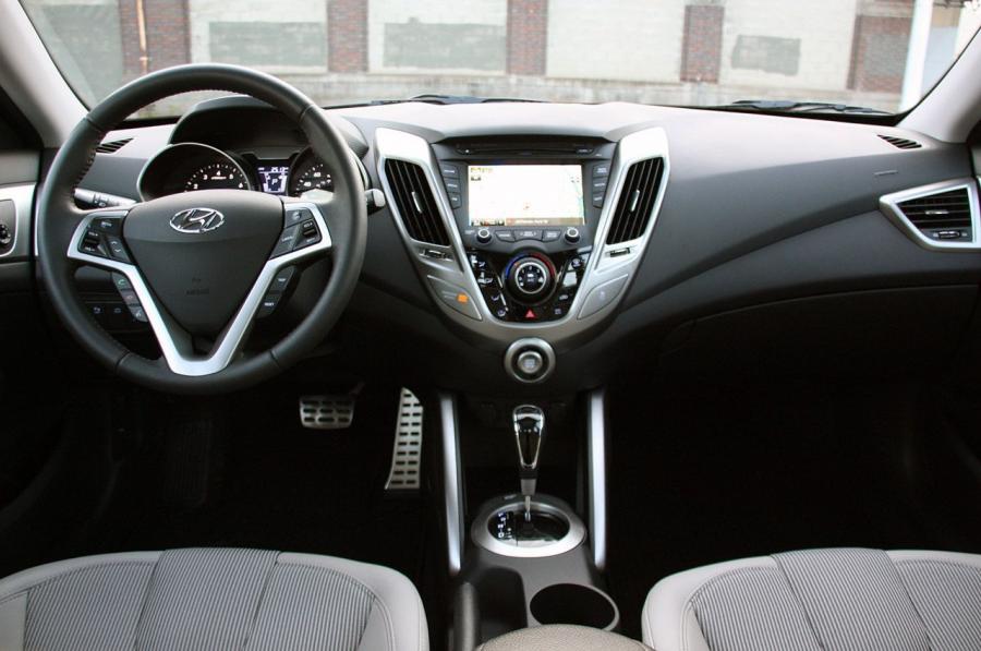  Hyundai Veloster 2011 года  (фото 127 из 184)